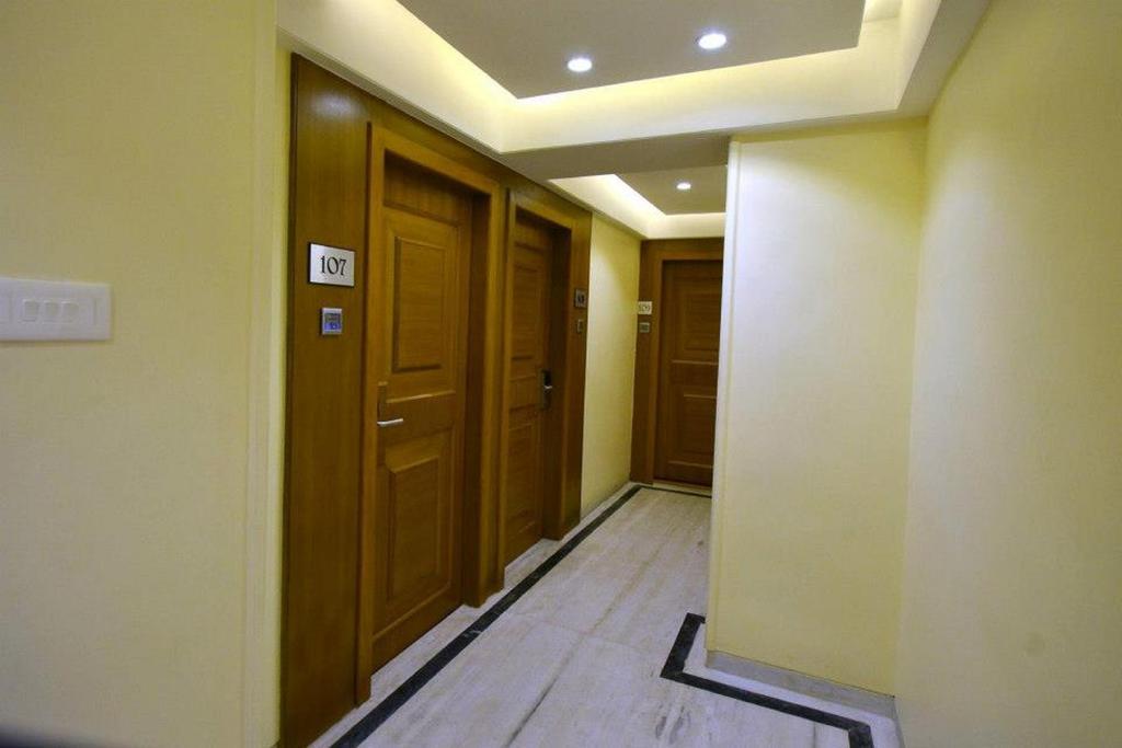 Hotel Prestige Mangalore Bagian luar foto