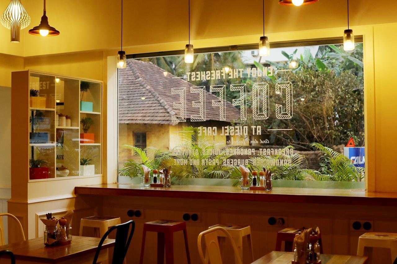Hotel Prestige Mangalore Bagian luar foto