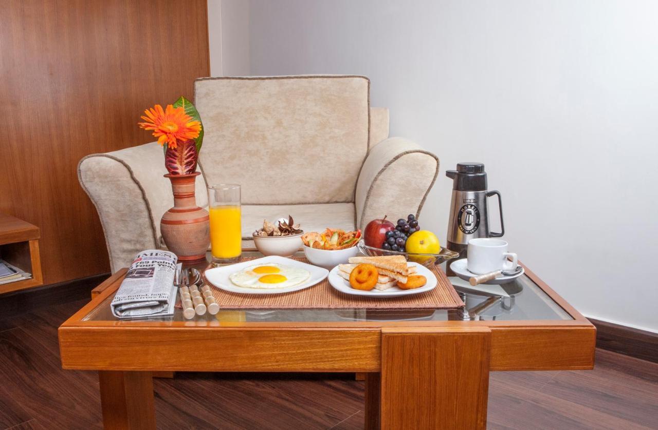 Hotel Prestige Mangalore Bagian luar foto