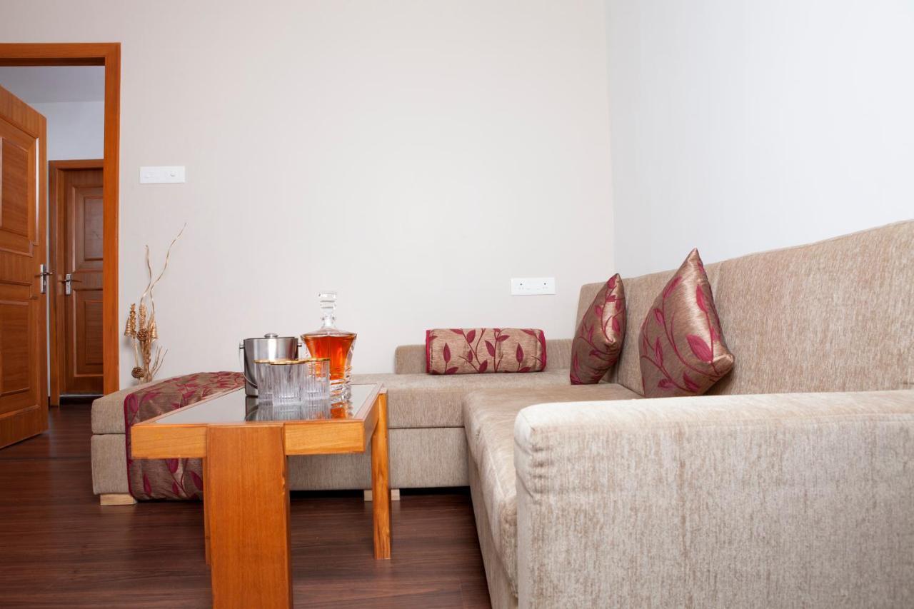 Hotel Prestige Mangalore Bagian luar foto
